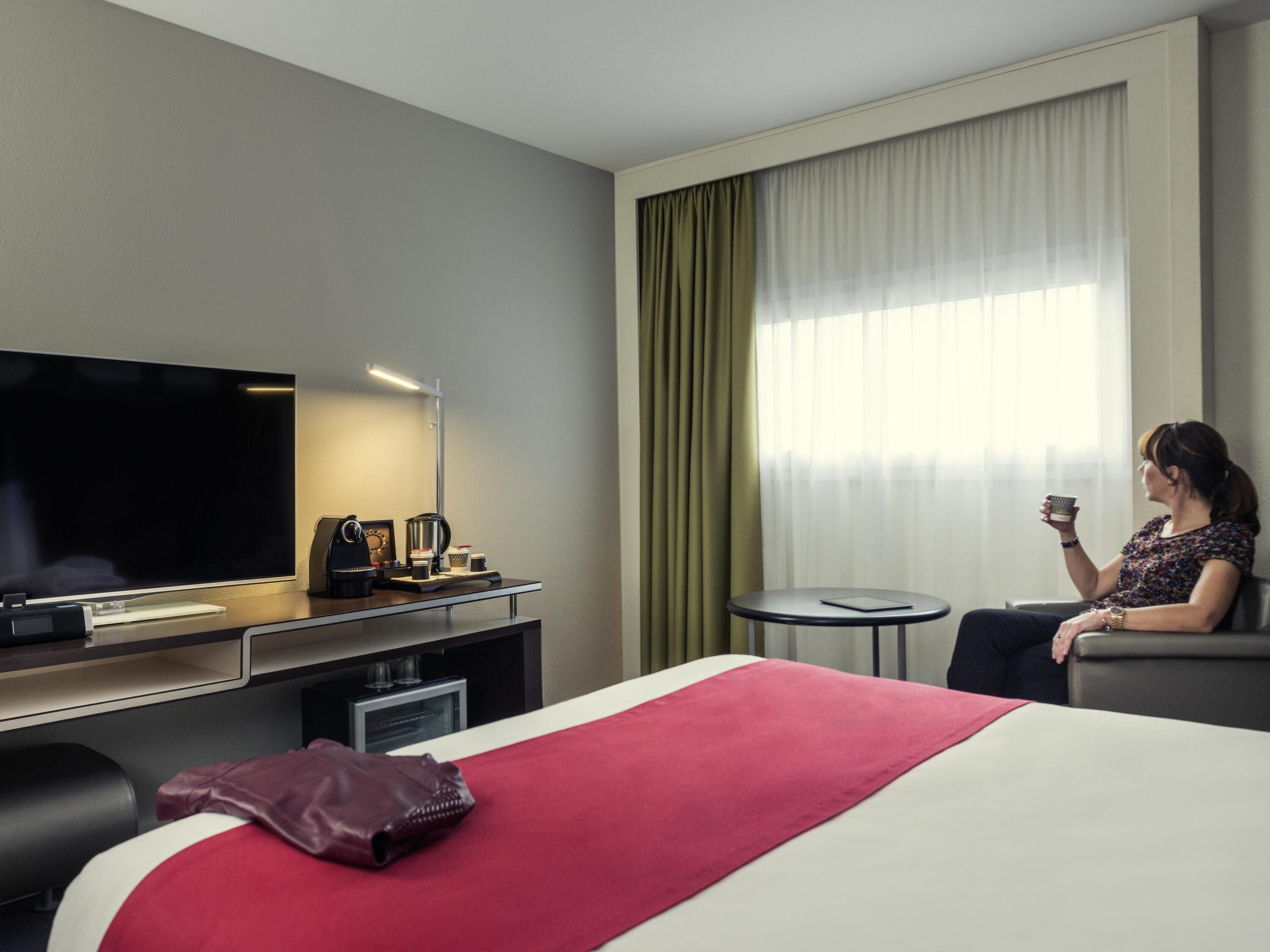 Premium bedding, in-room safe, desk, blackout curtains