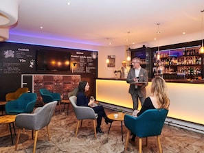 Bar (in der Unterkunft)