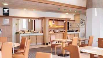 Daily buffet breakfast (EUR 19.90 per person)
