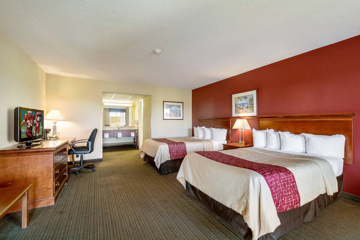 Desk, blackout curtains, iron/ironing board, free WiFi