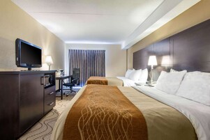 Ropa de cama de alta calidad, colchones con pillow-top y escritorio 