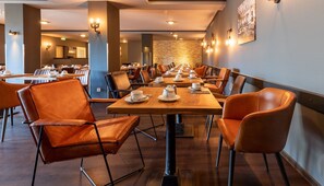 Dinner served, German cuisine