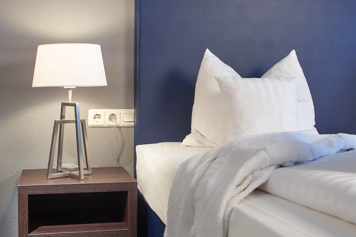 1 bedroom, in-room safe, desk, blackout curtains