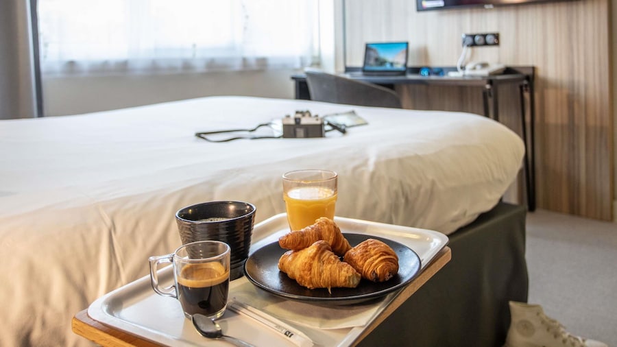 贝桑松宜必思尚品酒店