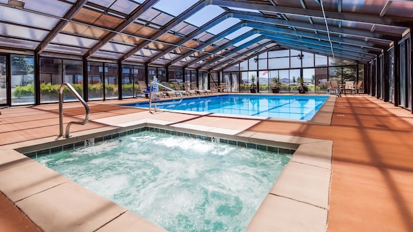 Bathtub spa indoor