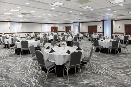 Holiday Inn Asheville Biltmore, an IHG Hotel - Image 41