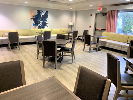 Holiday Inn Asheville Biltmore, an IHG Hotel - Image 24