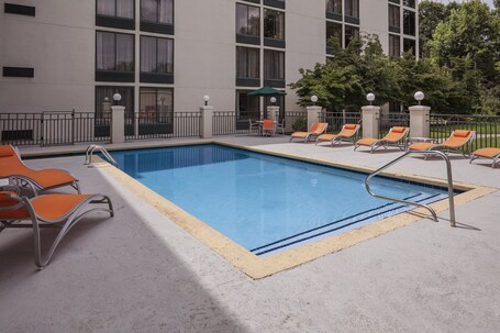 Holiday Inn Asheville Biltmore, an IHG Hotel - Image 48
