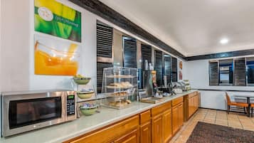 Free daily buffet breakfast