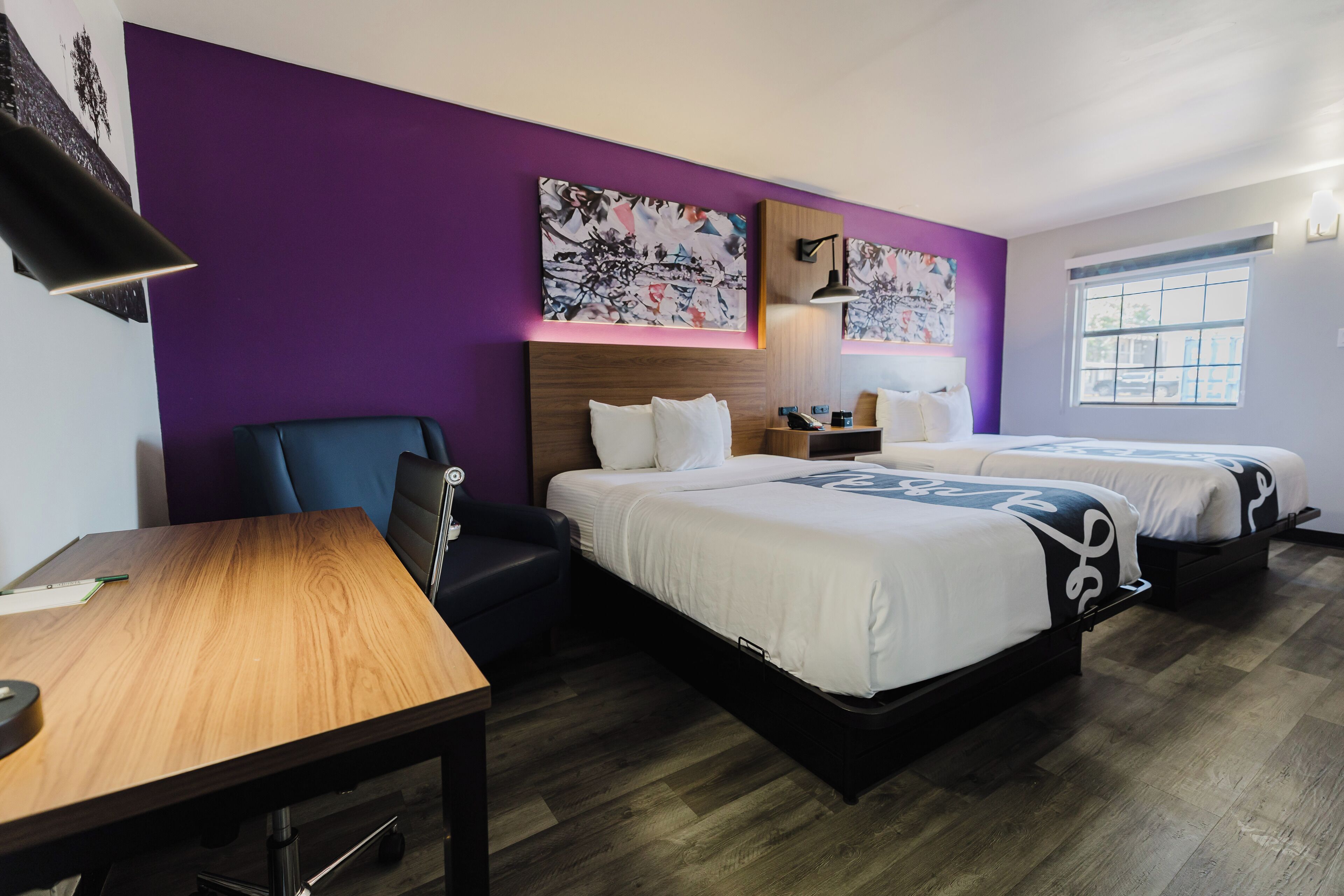 Room, 2 Queen Beds, Bathtub Grab Bars, Non Smoking