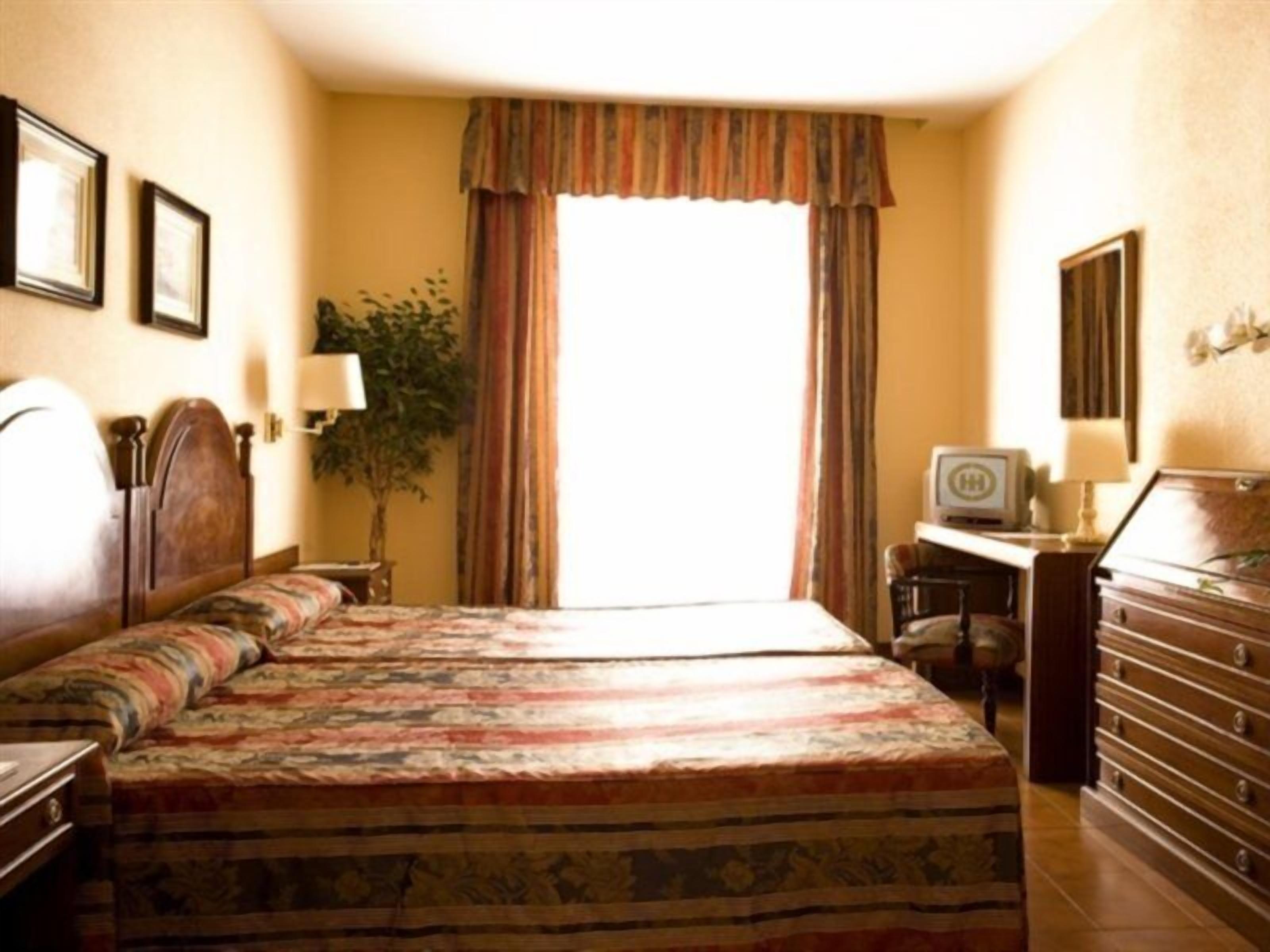 Standard Room | In-room safe, cribs/infant beds, rollaway beds, WiFi