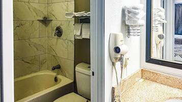 Shower, rainfall showerhead, free toiletries, hair dryer