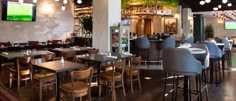 Ze serveren er ontbijt, lunch, diner en brunch