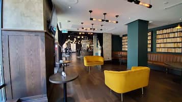 Breakfast, lunch and dinner served