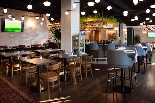 Kimpton Saint George by IHG