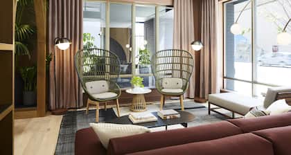 Kimpton Saint George by IHG