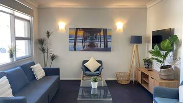 Apartment | Living area | 32-inch flat-screen TV with digital channels, TV