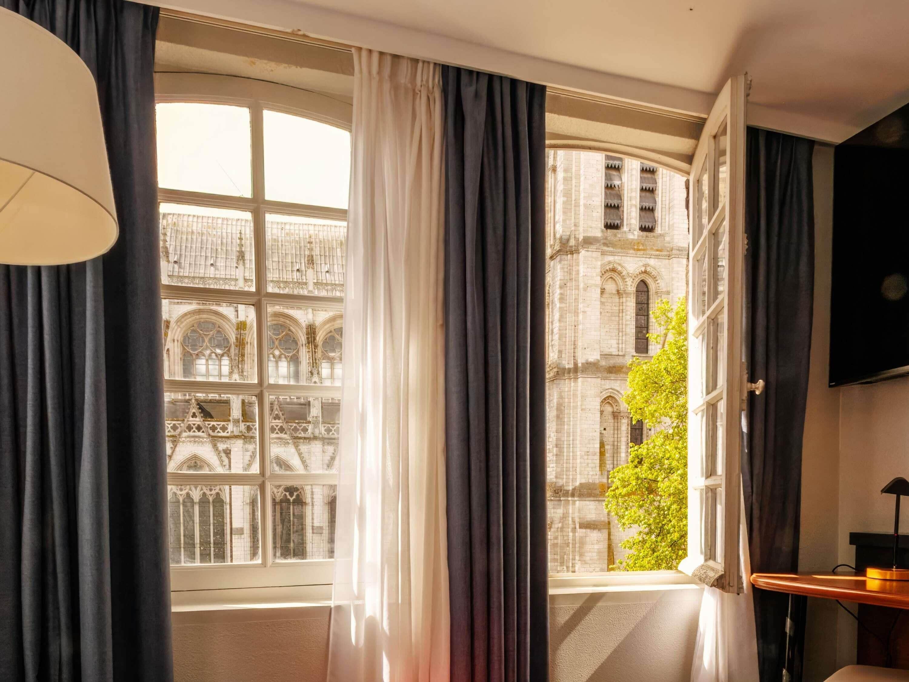 Minibar, in-room safe, blackout drapes, soundproofing