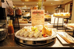 Desayuno para llevar diario (EUR 20 por persona)