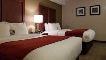 Premium bedding, desk, iron/ironing board, free WiFi