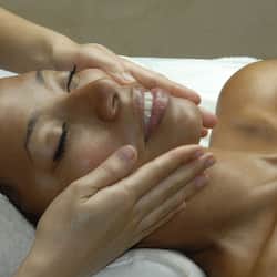 Couples treatment rooms, sauna, steam room, body treatments