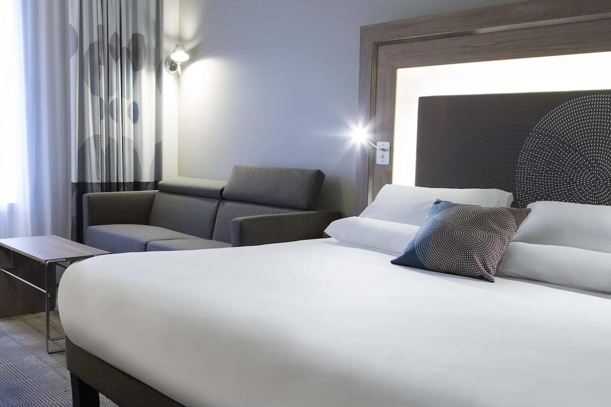 Superior Room, 1 Queen Bed