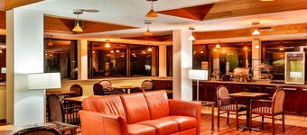 The View Inn & Suites