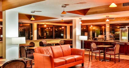 The View Inn & Suites