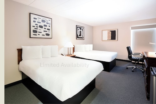 The View Inn & Suites