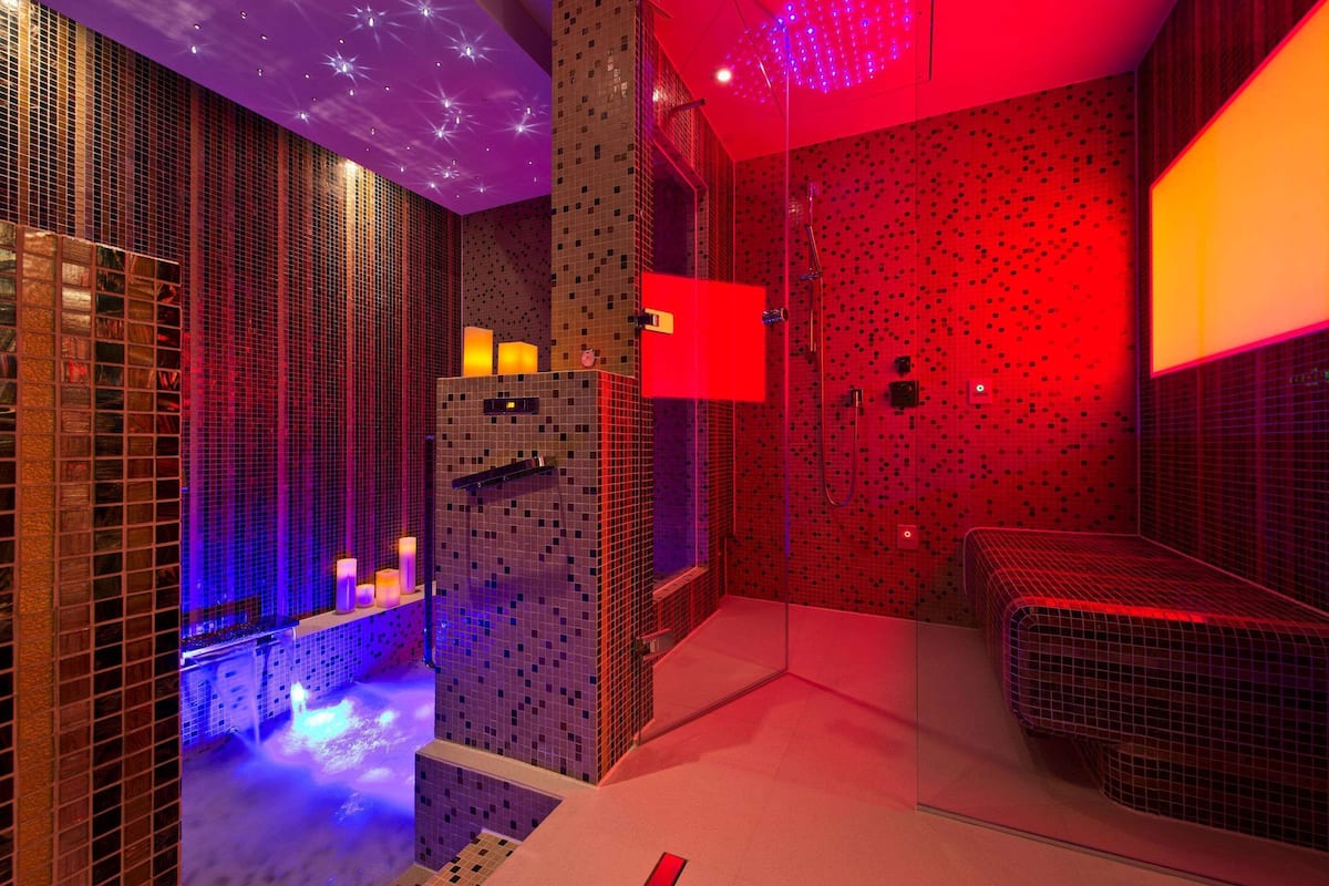 couples treatment room(s), sauna, steam room, turkish bath/hammam