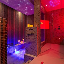 Couples treatment rooms, sauna, steam room, Turkish bath