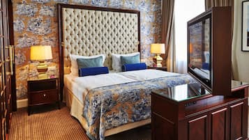 Executive-Suite, 1 King-Bett | Hochwertige Bettwaren, kostenlose Minibar, Zimmersafe