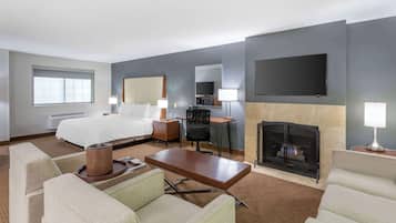 Suite, 1 King Bed, Non Smoking, Jetted Tub (with Sofabed) | Premium bedding, pillowtop beds, in-room safe, desk