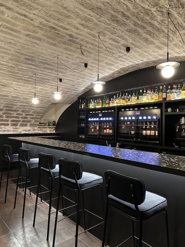 Wine bar