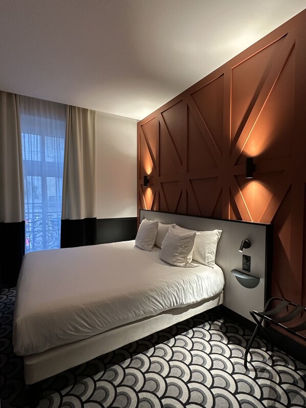 Habitación Deluxe doble | 1 dormitorio, ropa de cama de alta calidad, minibar y caja fuerte