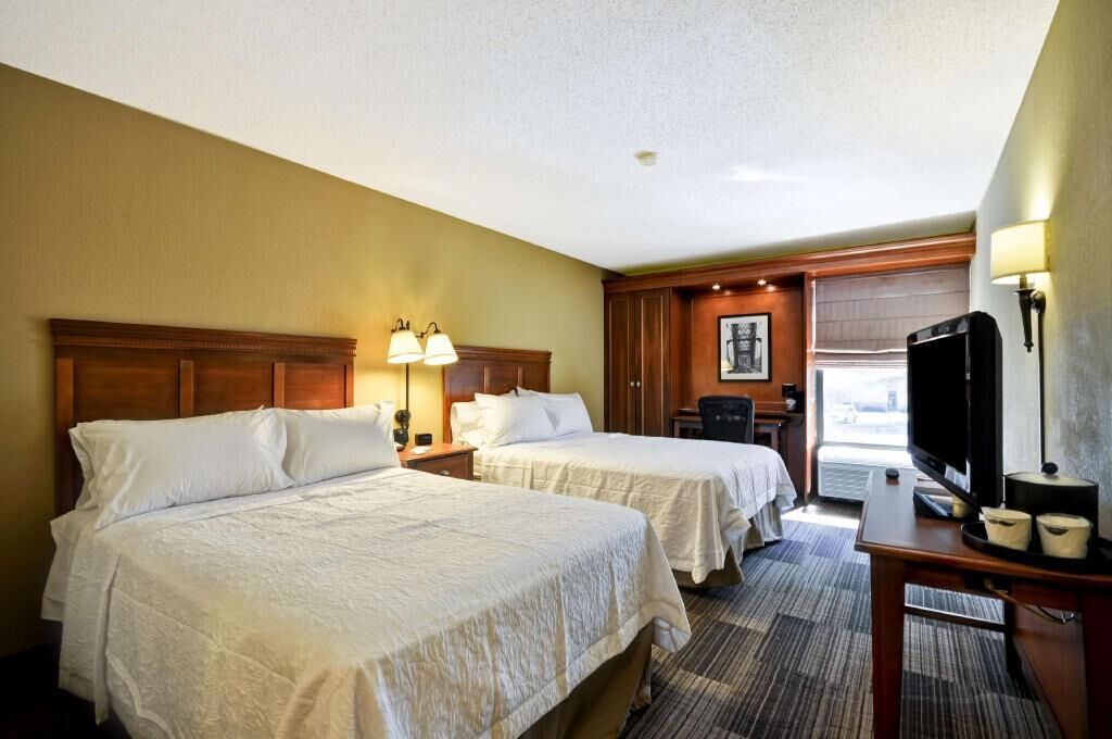 Desk, iron/ironing board, free cribs/infant beds, free WiFi
