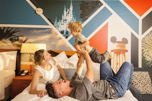 Room, 2 Queen Beds, Non Smoking | Property amenity