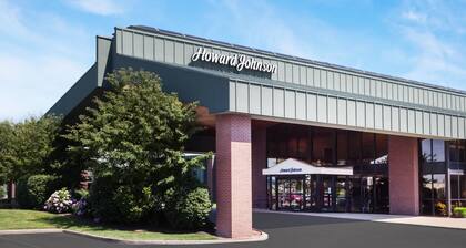 Howard Johnson by Wyndham Evansville East