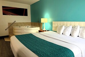 Suíte estúdio, 1 cama King, para não fumantes | Escrivaninha, ferros/tábuas de passar roupa