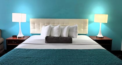Howard Johnson by Wyndham Evansville East