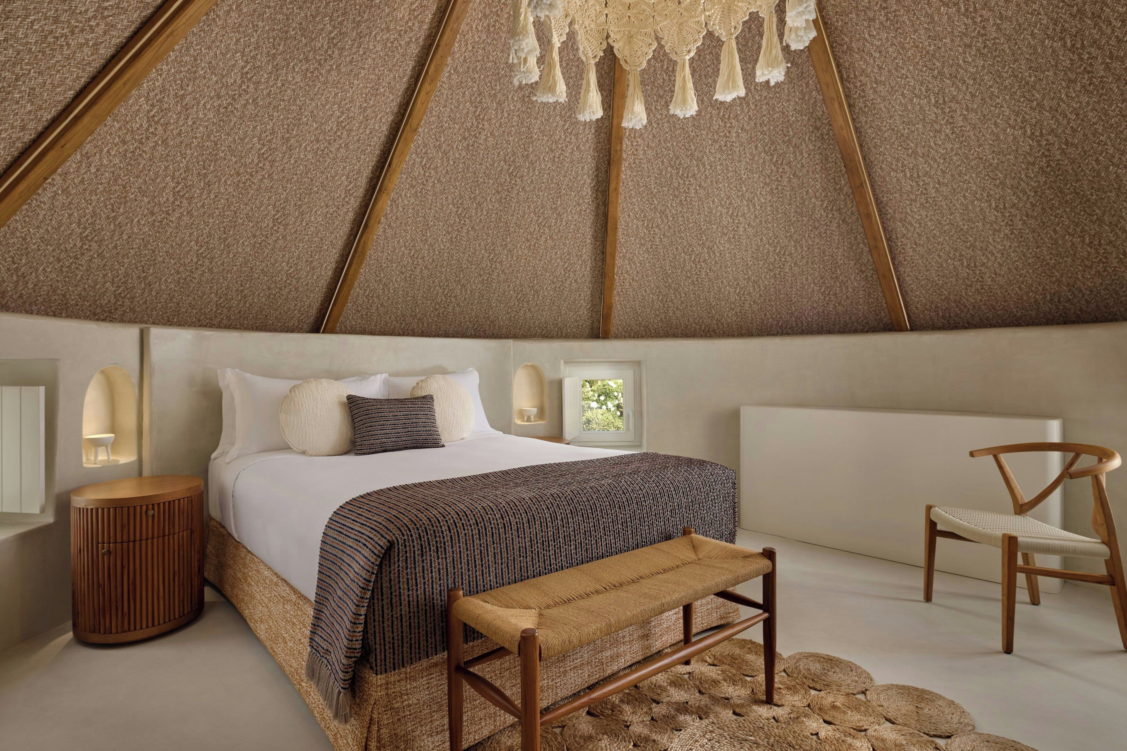 Windmill Suite, 1 Bedroom, Non Smoking, Sea View | Literie de qualité, minibar, coffre-fort, bureau