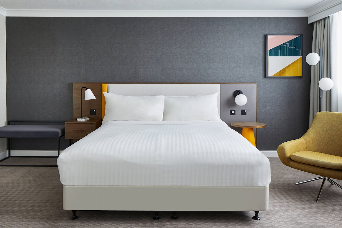 Phòng Suite Executive, 1 phòng ngủ | Bộ đồ giường cao cấp, nệm có lớp đệm bông, két bảo mật tại phòng 