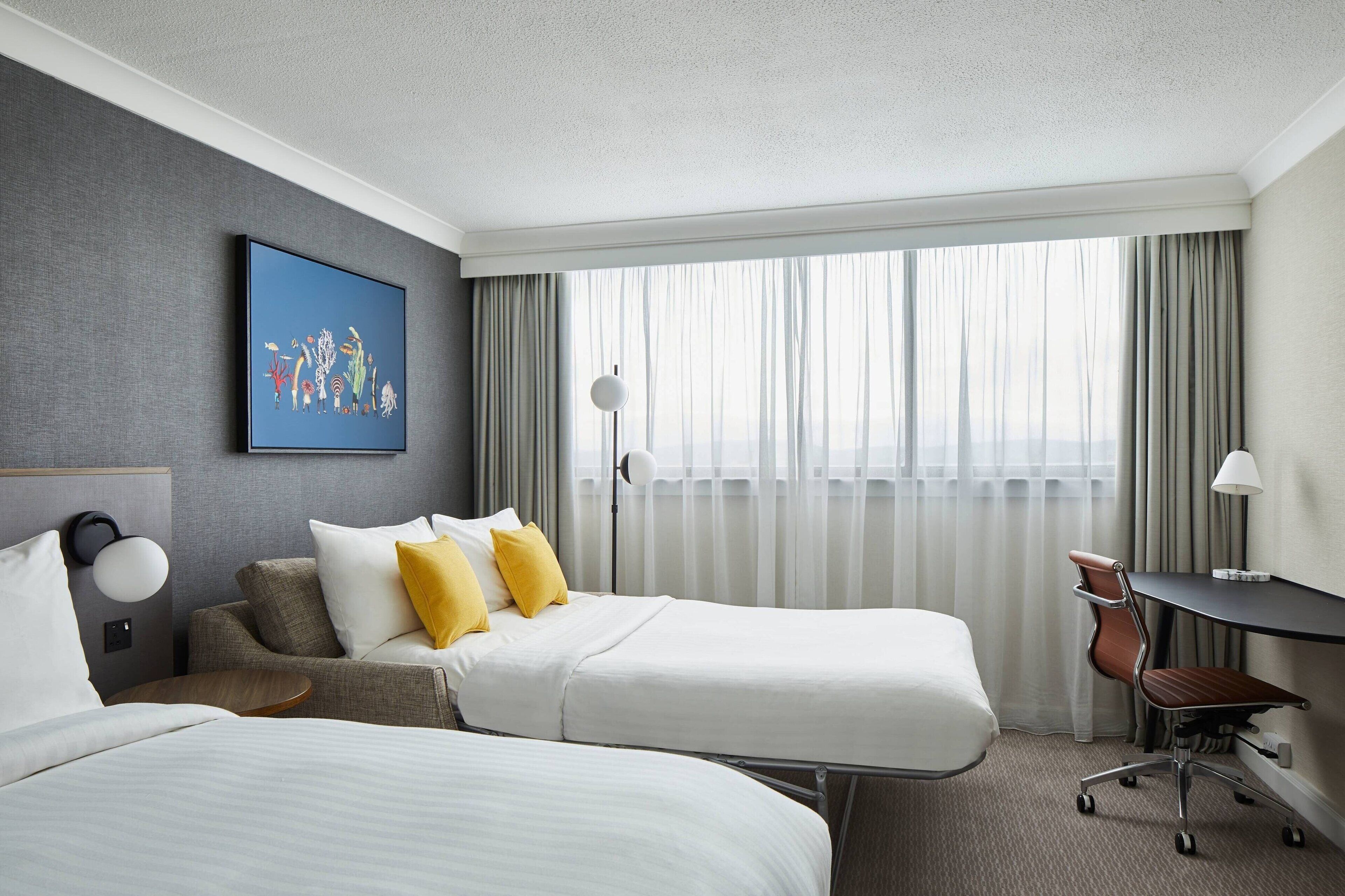 executive room, 1 double bed, non smoking | 1 bedroom, premium bedding, pillow-top beds, in-room safe