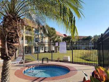 Hotel Exterior at Parc Corniche Condominium Suite Hotel