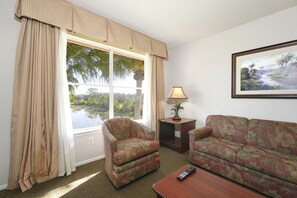 Premium bedding, in-room safe, blackout curtains, iron/ironing board - Parc Corniche Condominium Suite Hotel (Orlando)