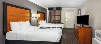 北伍德蘭茲溫德姆速 8 酒店