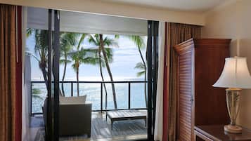 Sengetøy av topp kvalitet, safe på rommet og skrivebord