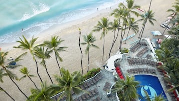 Club Suite, 1 King Bed with Sofa bed, Oceanfront | View from room