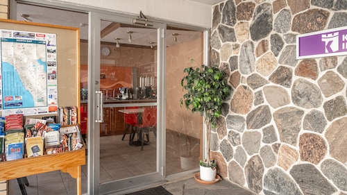 Knights Inn North Bay