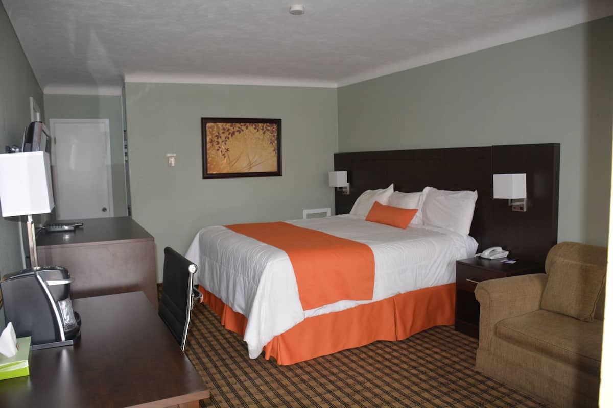 Premium bedding, Select Comfort beds, desk, laptop workspace
